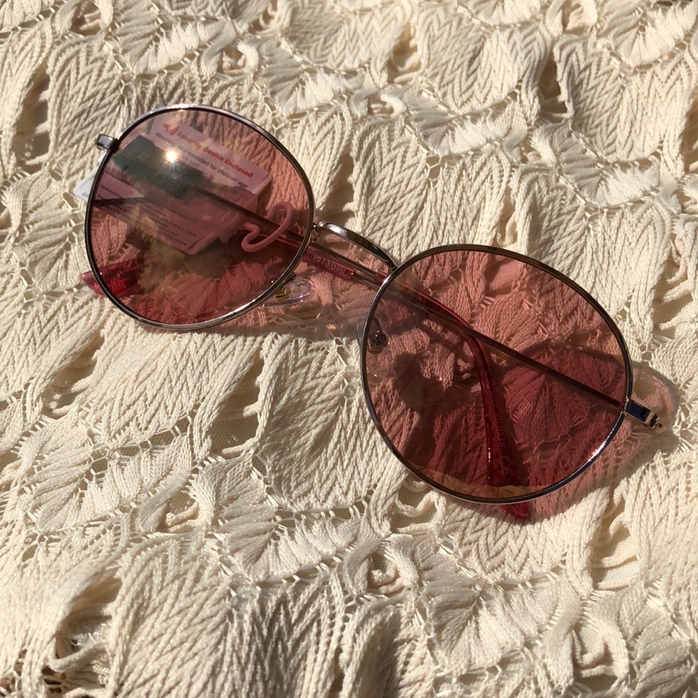 NWT SONOMA ROSE SUNGLASSES GORGEOUS